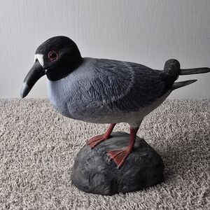 Realistic Bird Figurine - Gray and Black
